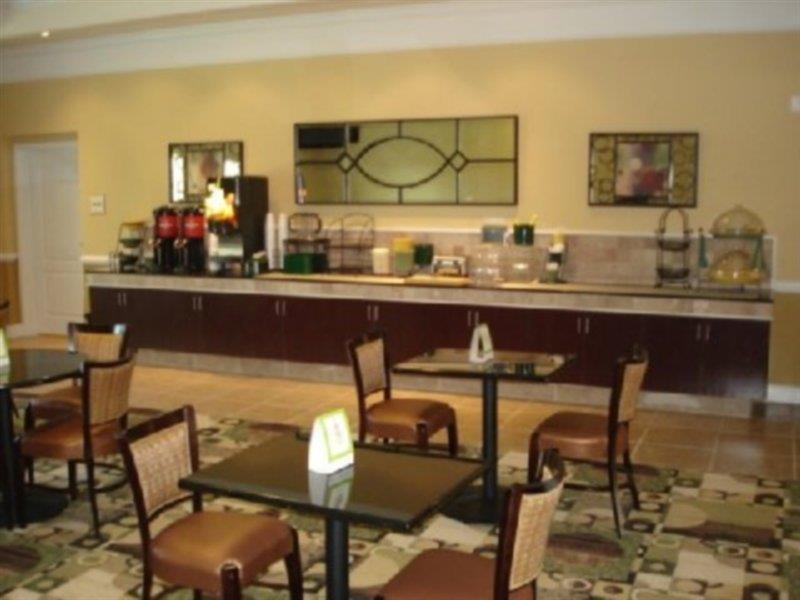 莫比尔提尔曼之角拉金塔旅馆及套房 餐厅 照片